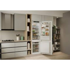 PROMOZIONE Candy CANDY FRIGO COMBI CNBQT3518E Cod. 34901732 Da Incasso